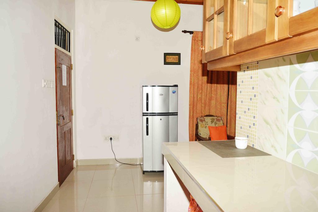 Sampathaa Residence Negombo Esterno foto